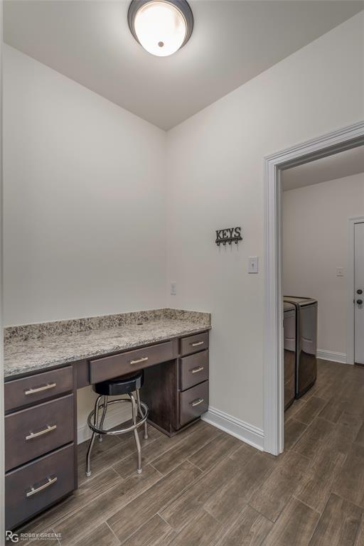 218 Barclay Boulevard Property Photo 16