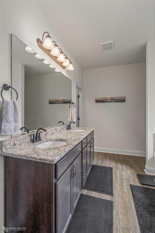 218 Barclay Boulevard Property Photo 19