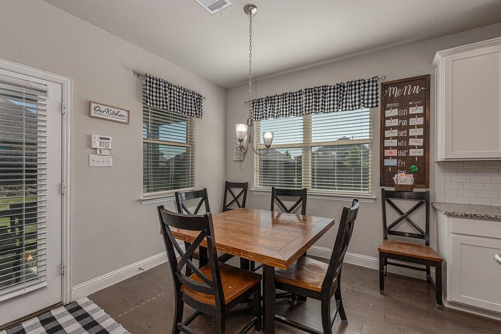 102 Highedge Drive Property Photo 9