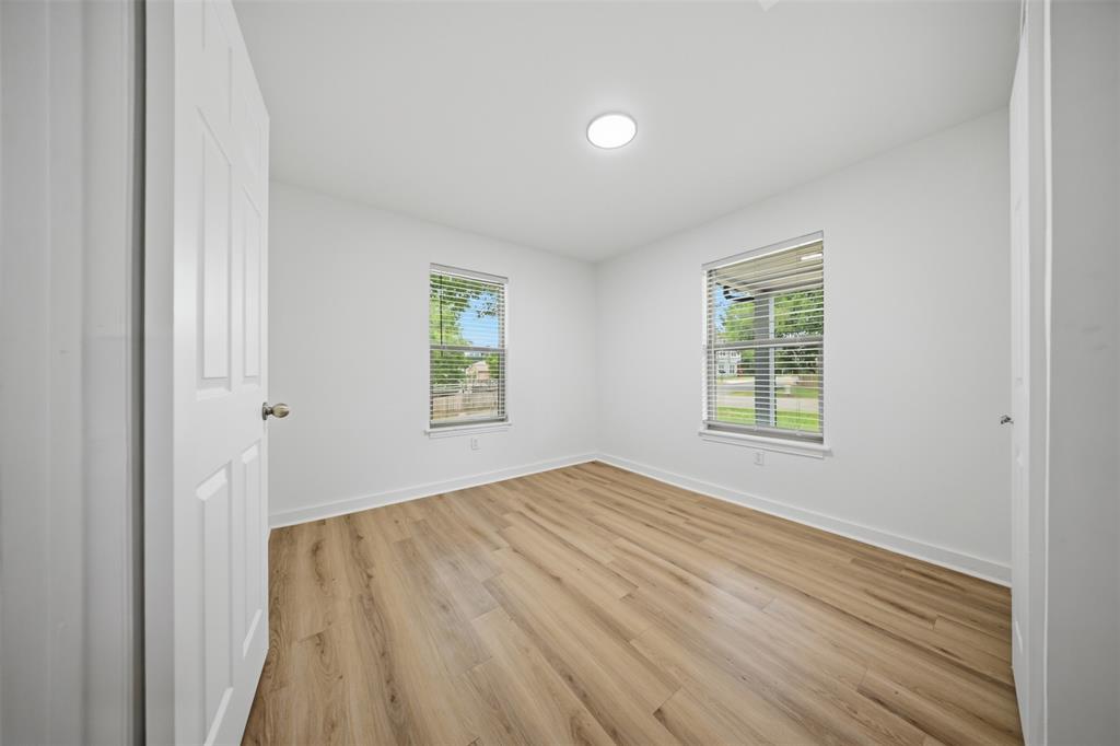 500 S 4th Street Property Photo 4