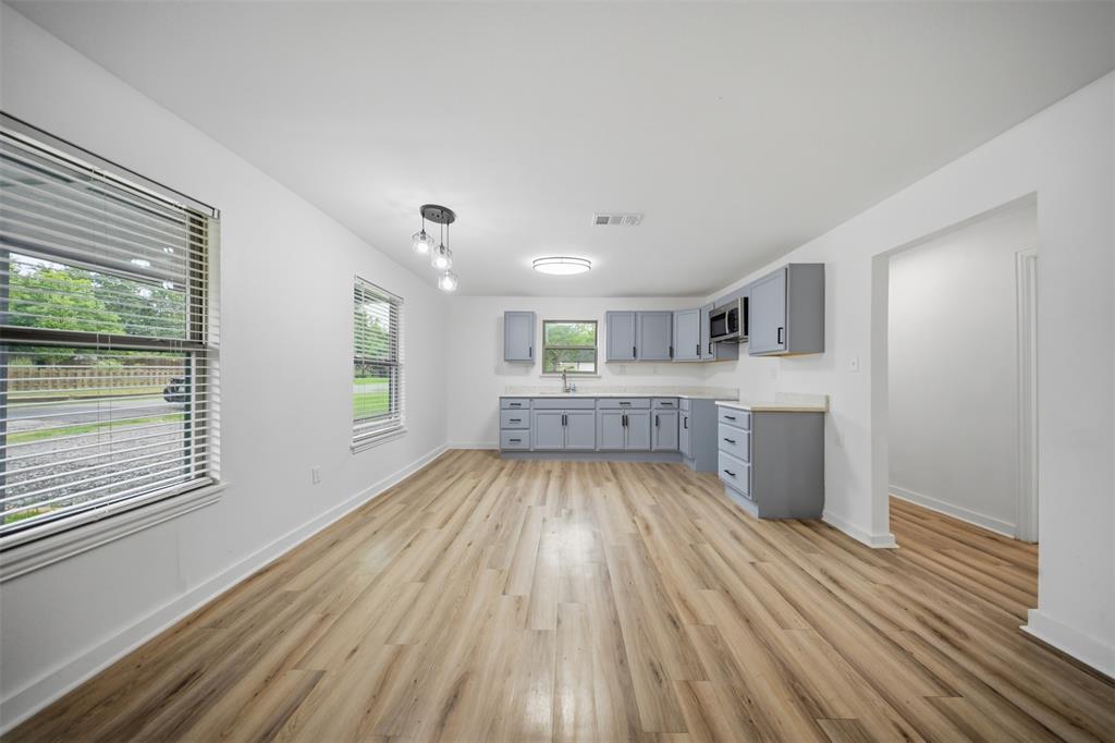 500 S 4th Street Property Photo 6