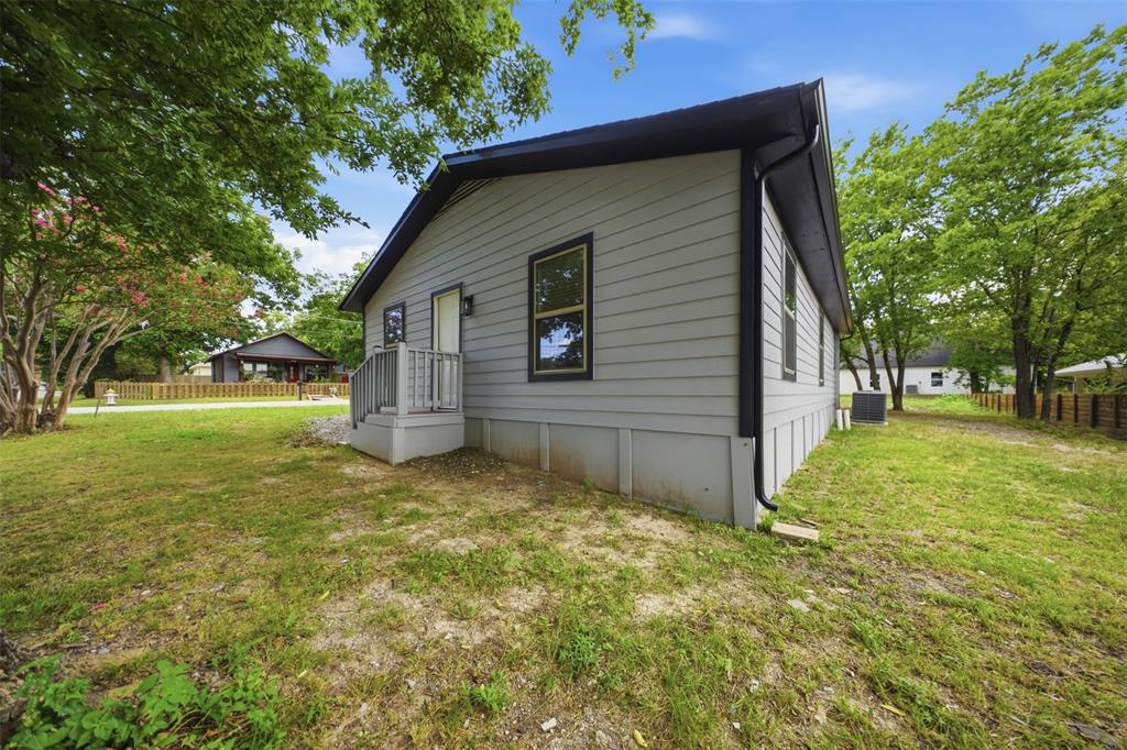 500 S 4th Street Property Photo 14