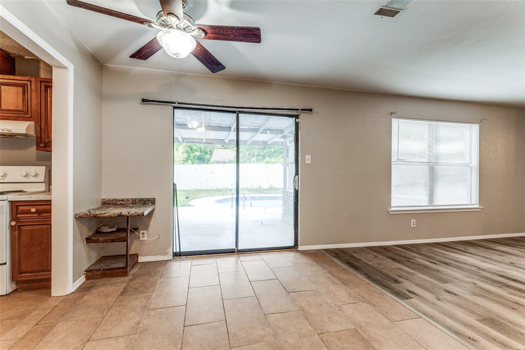 408 Windwood Court Property Photo 12