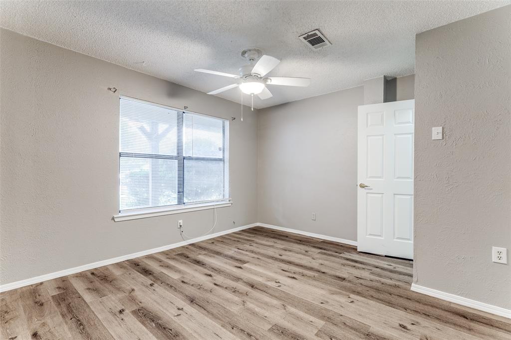 408 Windwood Court Property Photo 18