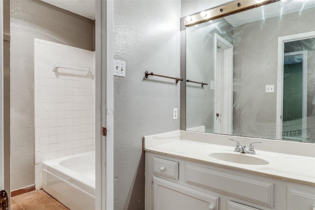 408 Windwood Court Property Photo 19