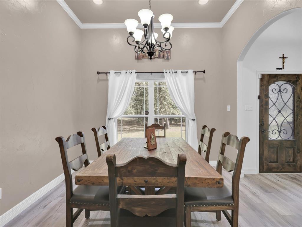 1255 Greg Street Property Photo 6