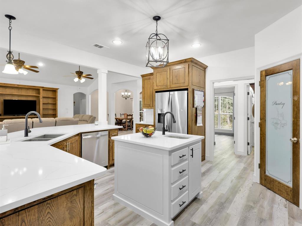 1255 Greg Street Property Photo 12