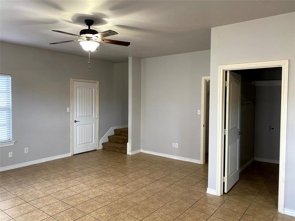 906 Parkplace Ridge Property Photo 2
