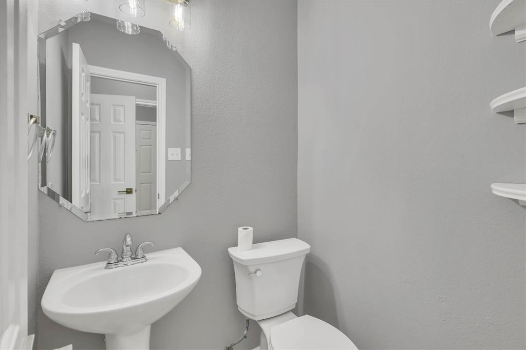 6113 Farrah Drive Property Photo 28