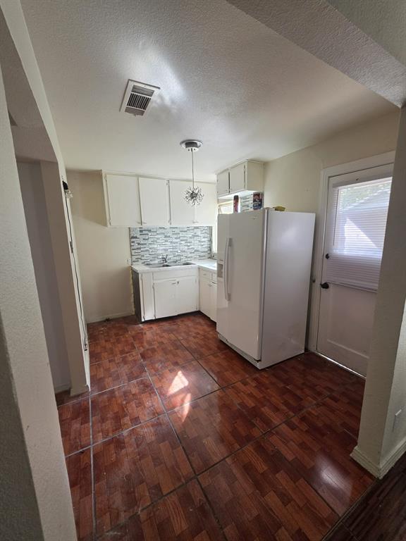 235 N Shore Drive Property Photo 3