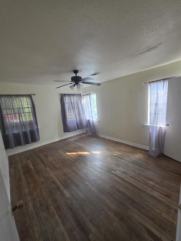 235 N Shore Drive Property Photo 4