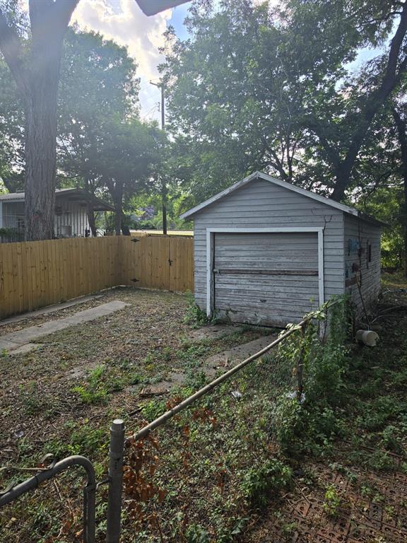 235 N Shore Drive Property Photo 8