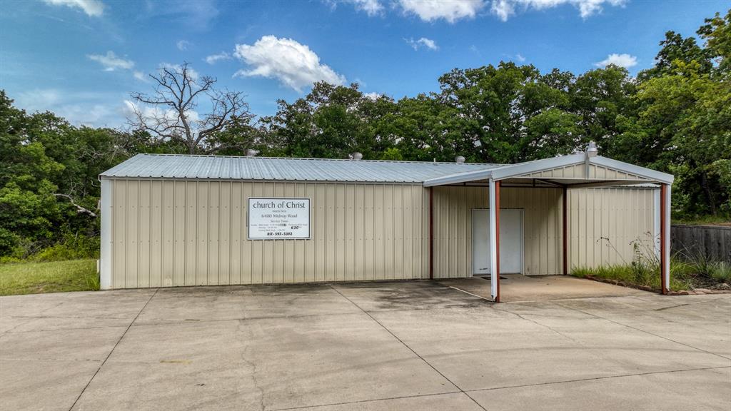 6400 Midway Road Property Photo 1