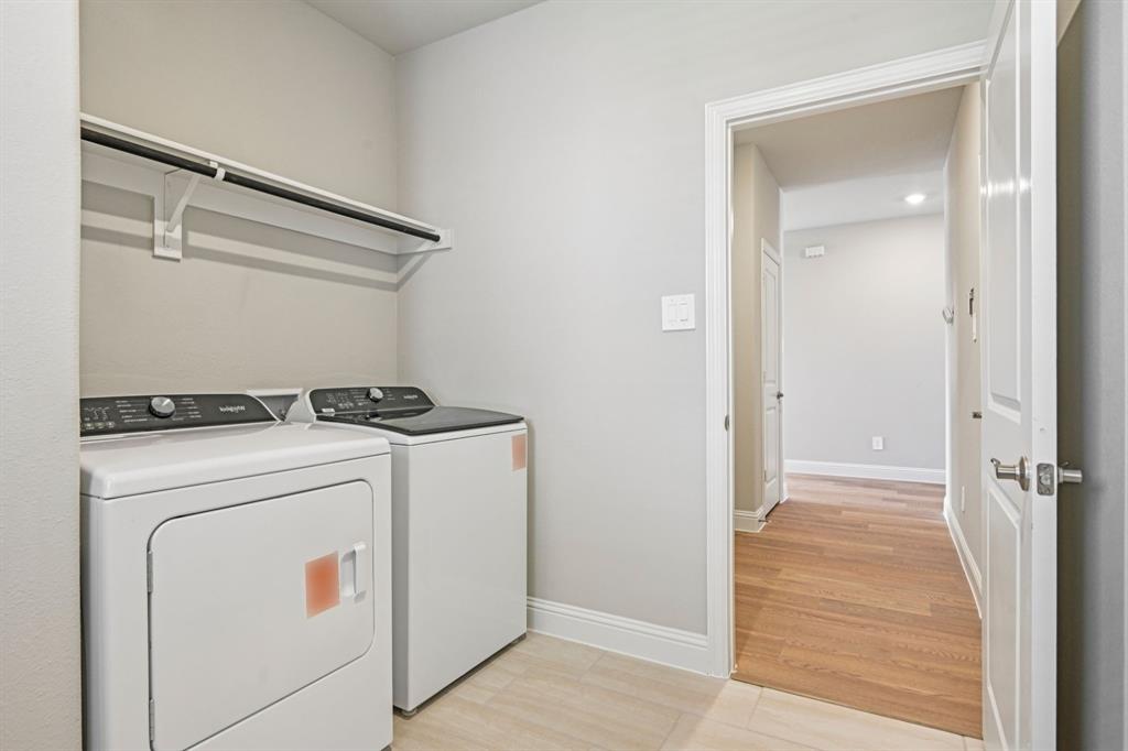 1305 Winters Way Property Photo 16