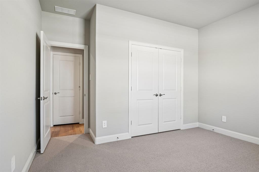 1305 Winters Way Property Photo 21