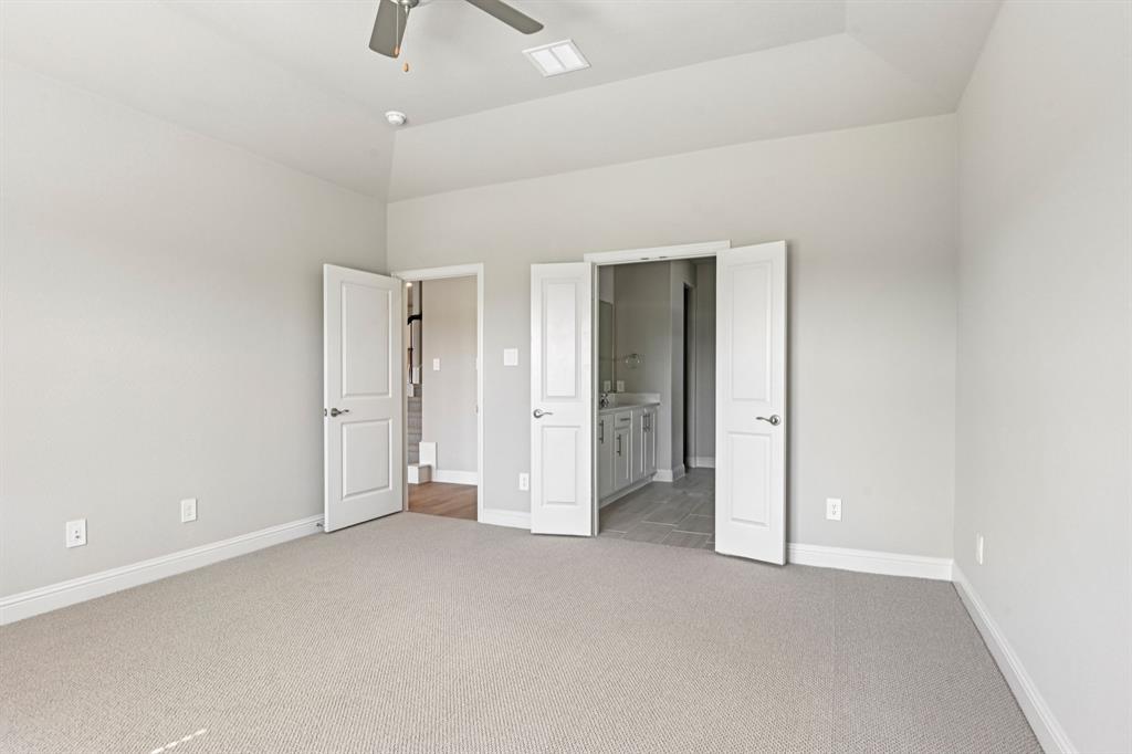 1305 Winters Way Property Photo 23