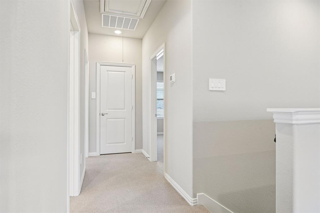 1305 Winters Way Property Photo 28