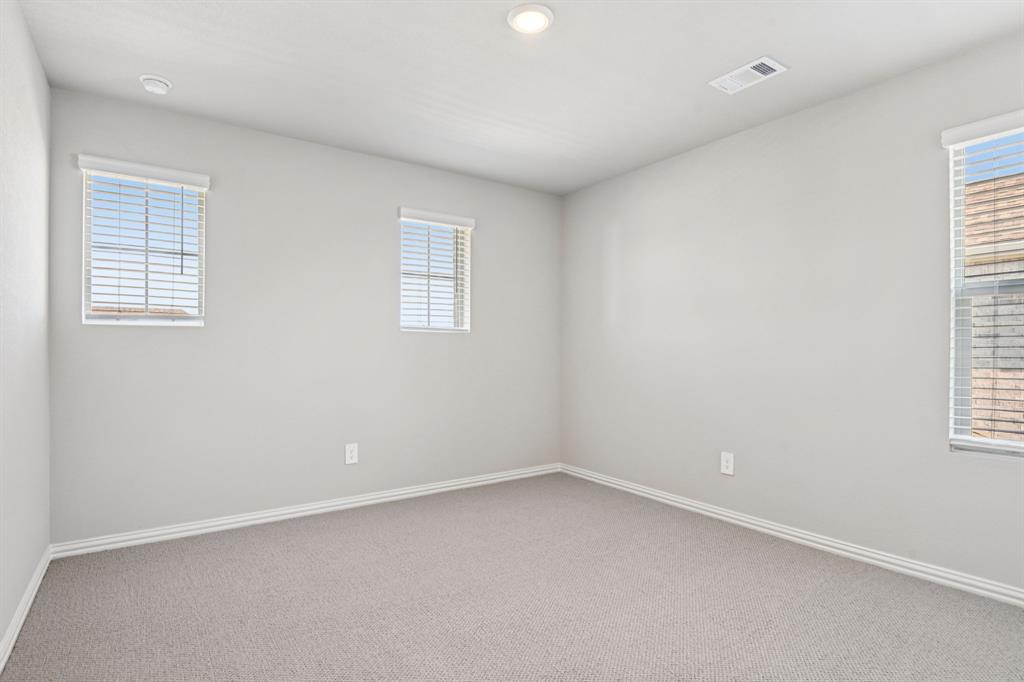 1305 Winters Way Property Photo 34