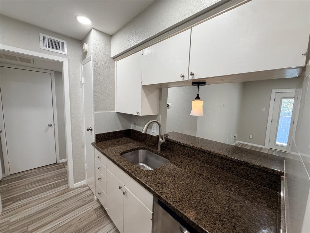 4845 Cedar Springs Road 170 Property Photo 4