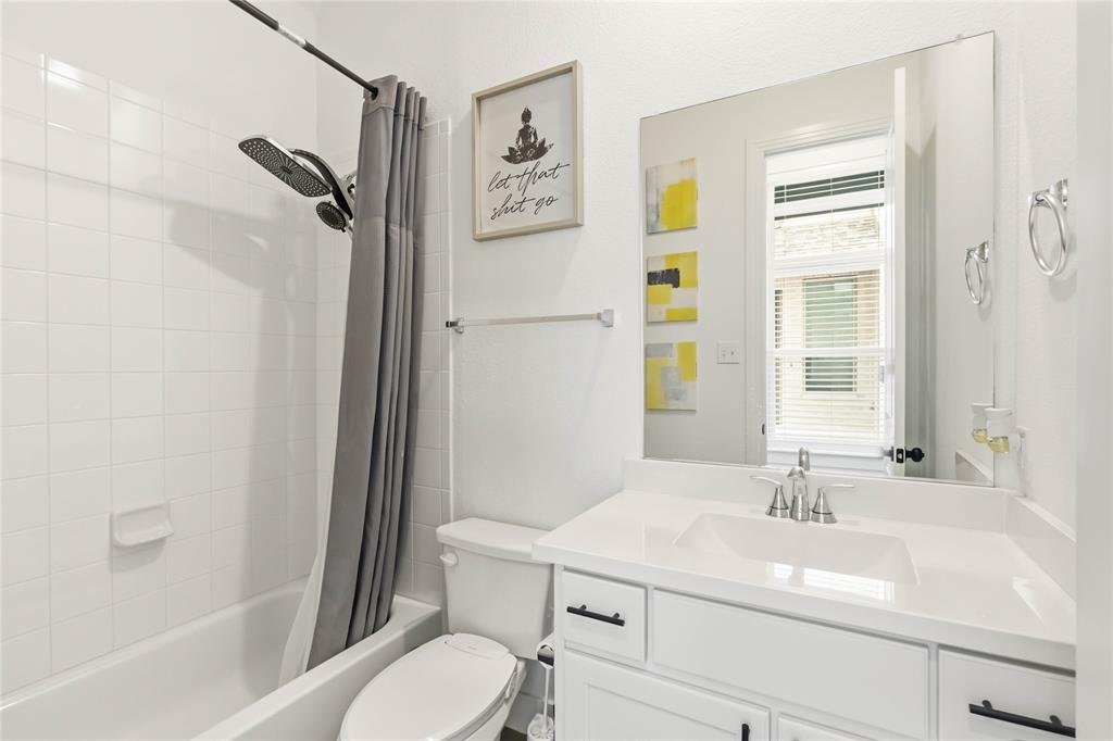 1128 Queensdown Way Property Photo 15