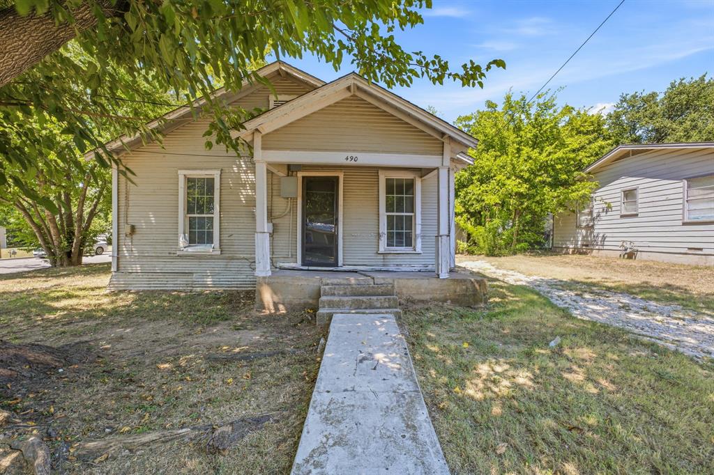 490 S First Avenue Property Photo 1