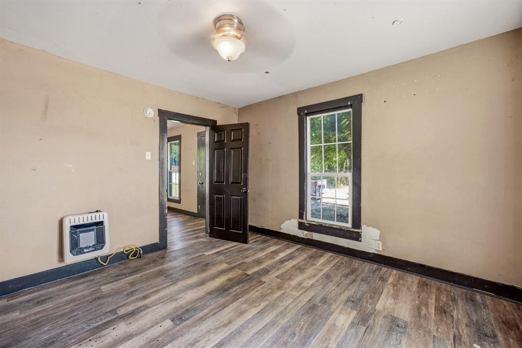490 S First Avenue Property Photo 11