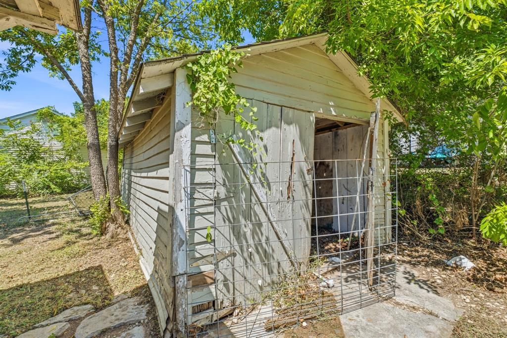 490 S First Avenue Property Photo 20