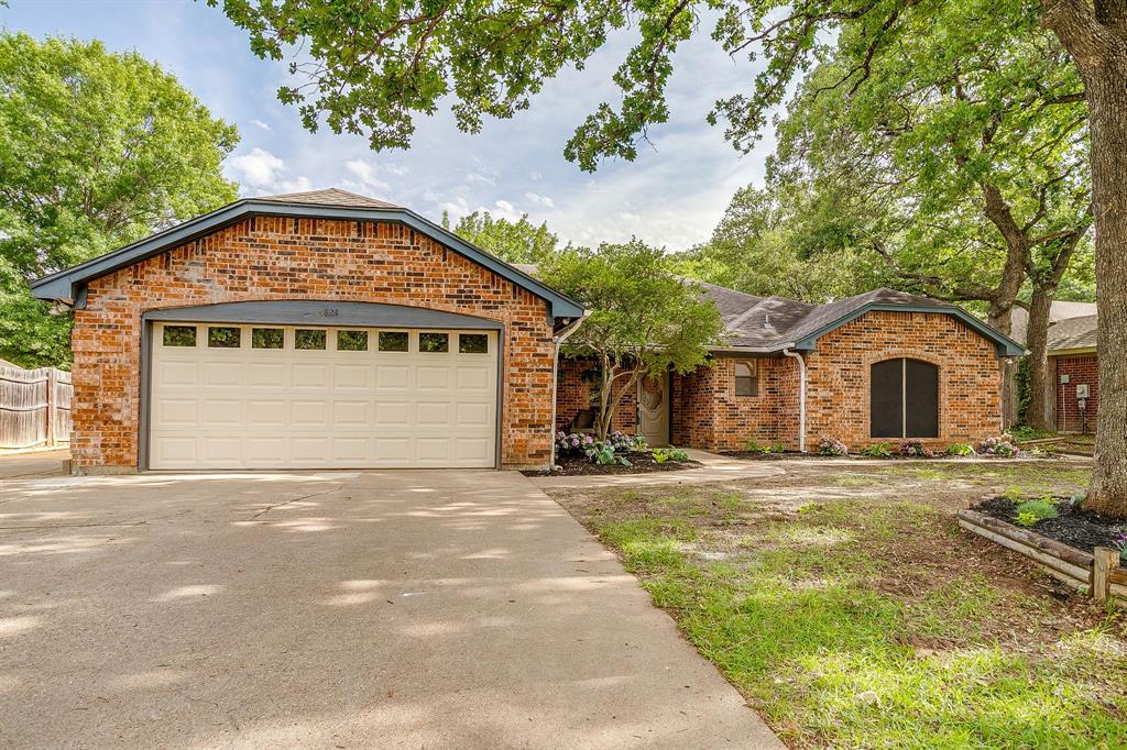 6824 Ridgewood Drive Property Photo 2