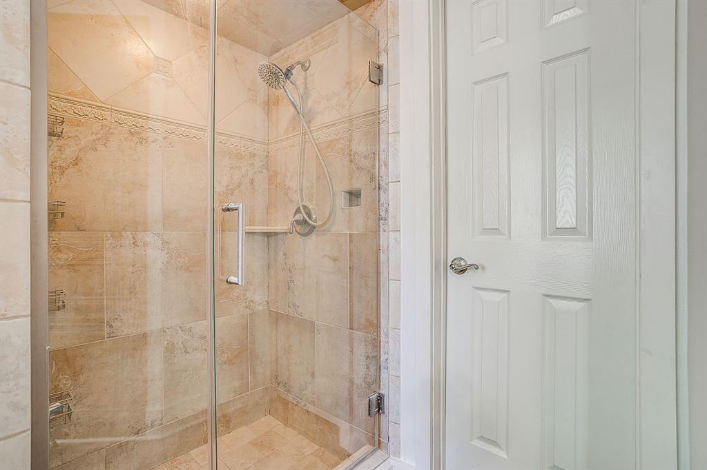 6824 Ridgewood Drive Property Photo 26