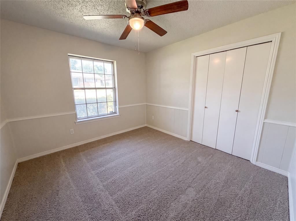 304 Brook Hollow Drive Property Photo 14