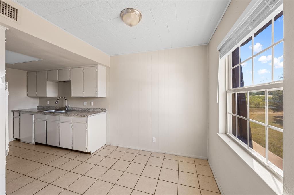 1316 N Mary Street Property Photo 17