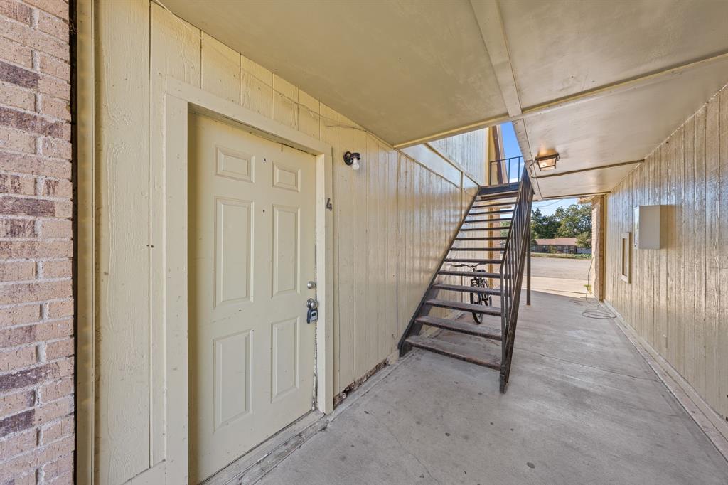 1316 N Mary Street Property Photo 23
