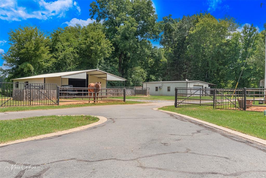2675 Swan Lake Road Property Photo 7