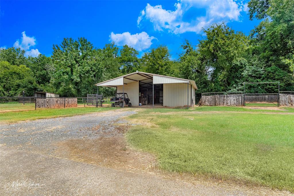 2675 Swan Lake Road Property Photo 8