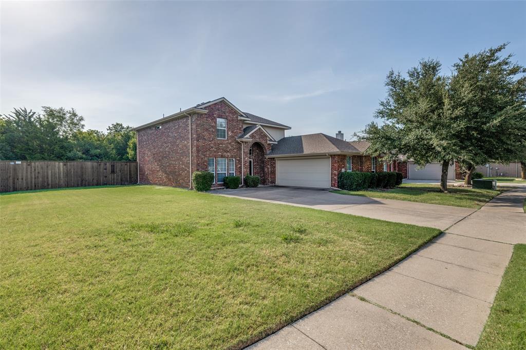 2030 Gleaner Drive Property Photo 1