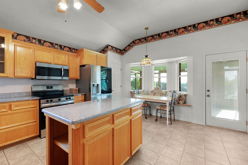 853 County Road 4390 Property Photo 12