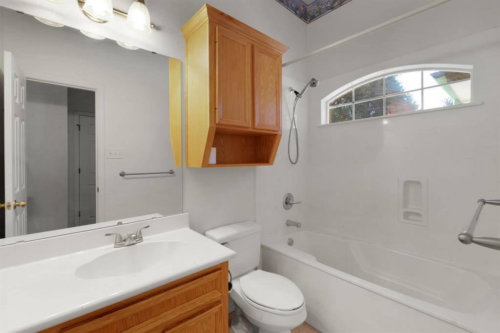 853 County Road 4390 Property Photo 27