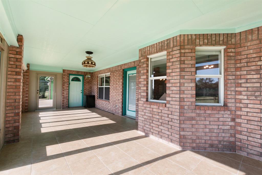 853 County Road 4390 Property Photo 33