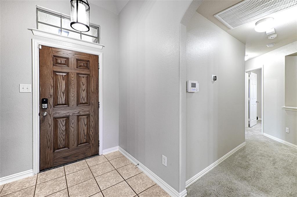 122 Chinaberry Trail Property Photo 4