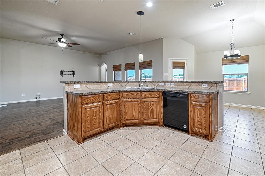 122 Chinaberry Trail Property Photo 11