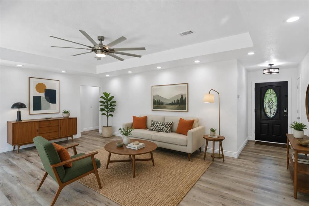 505 Galia Street Property Photo 1