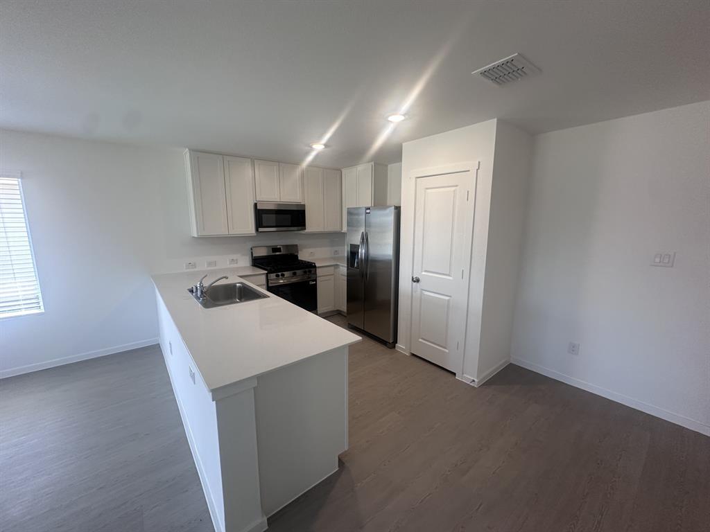 1936 Ventasso Boulevard Property Photo 3