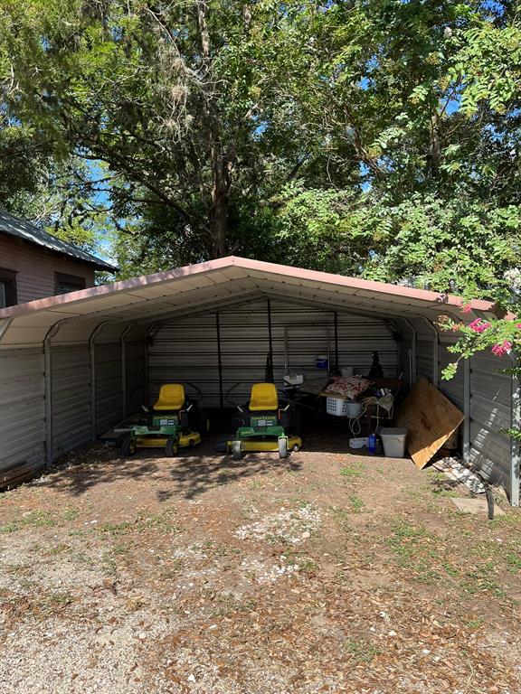 6303 Greenvine Road Property Photo 14