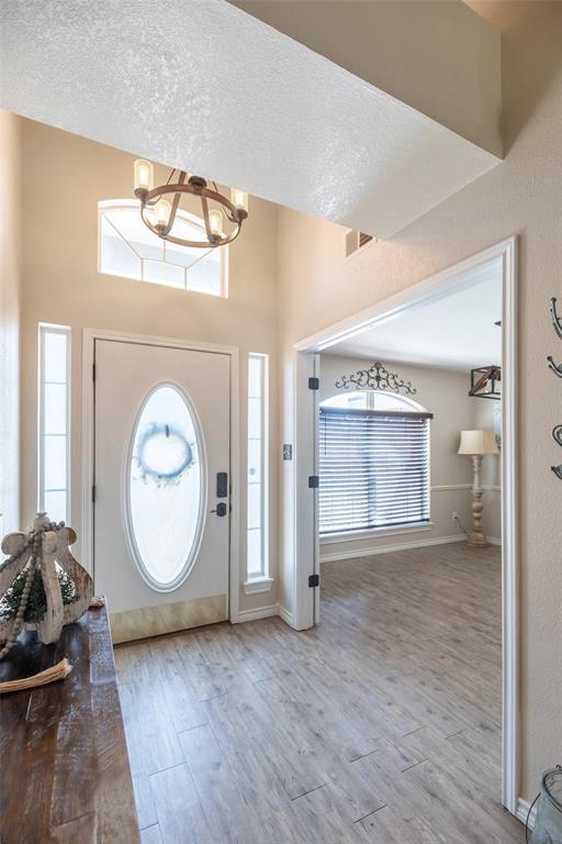 4317 Dee Ann Court Property Photo 4