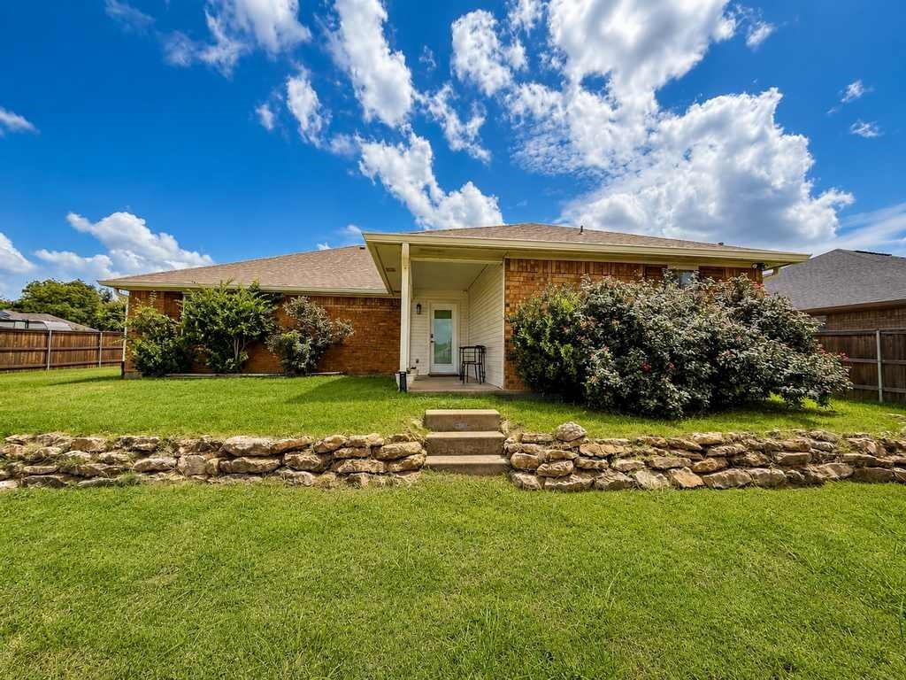 4401 Lacey Circle Property Photo 4