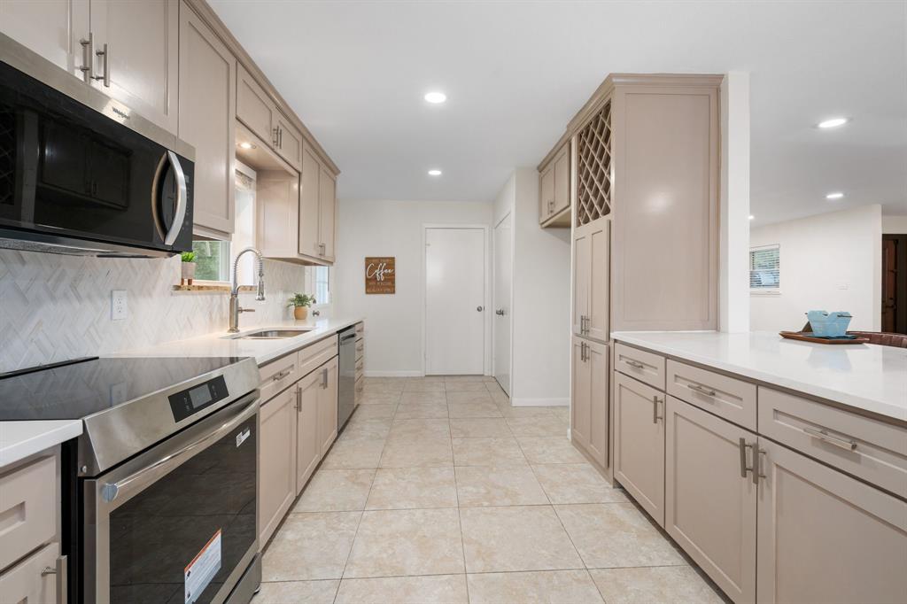 6525 Dakar Road Property Photo 18