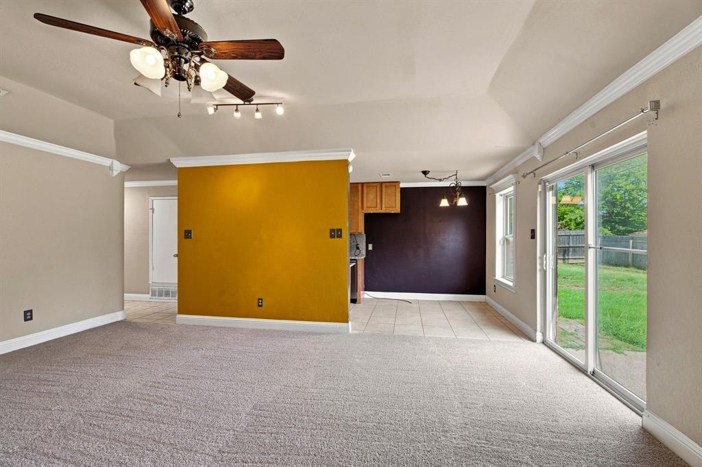 4202 Maple Springs Drive Property Photo 8