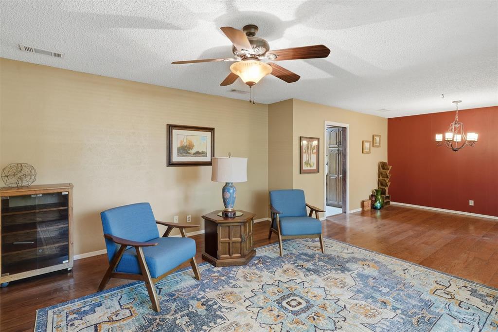 6107 Belvidere Circle Property Photo 8