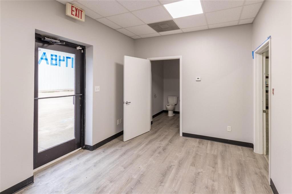 1812 N Main B Property Photo 2