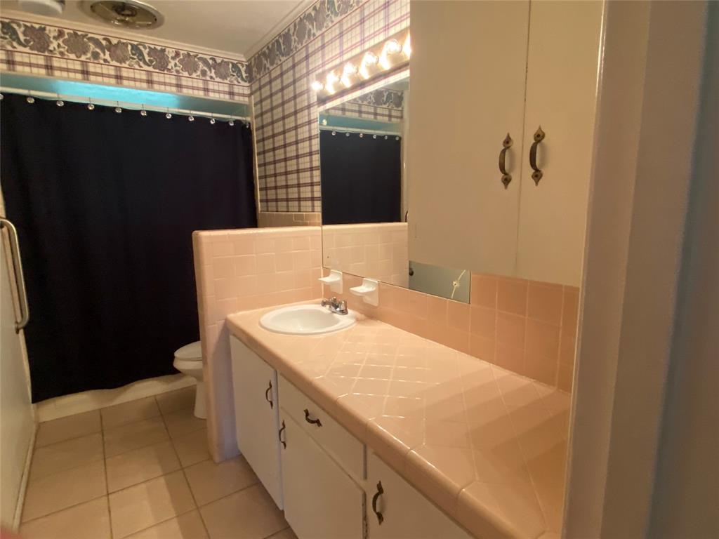 3271 Hubbard Street Property Photo 7